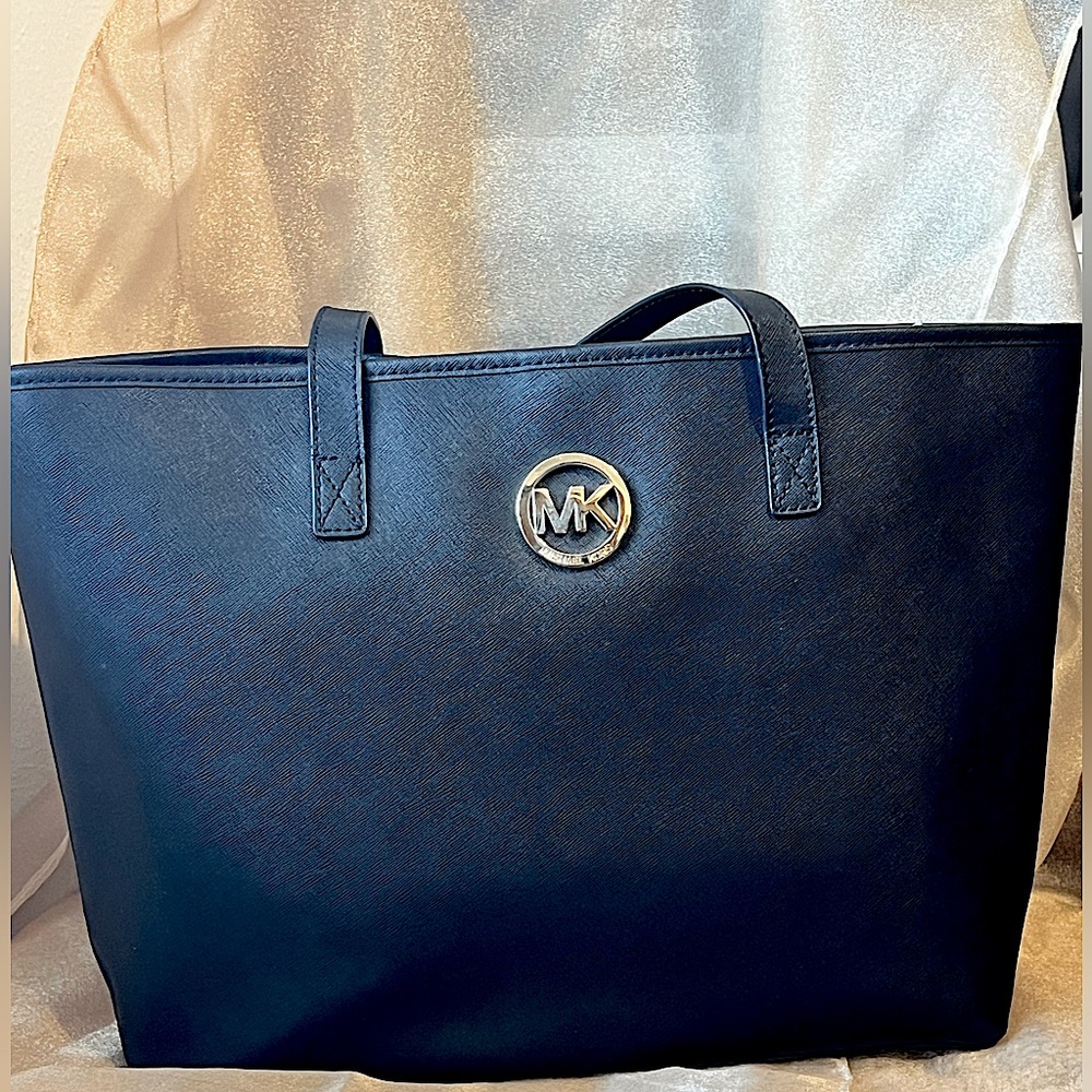 Michael Kors Tote
